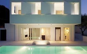 Infinity White Complex By Gk Hospitality Group
